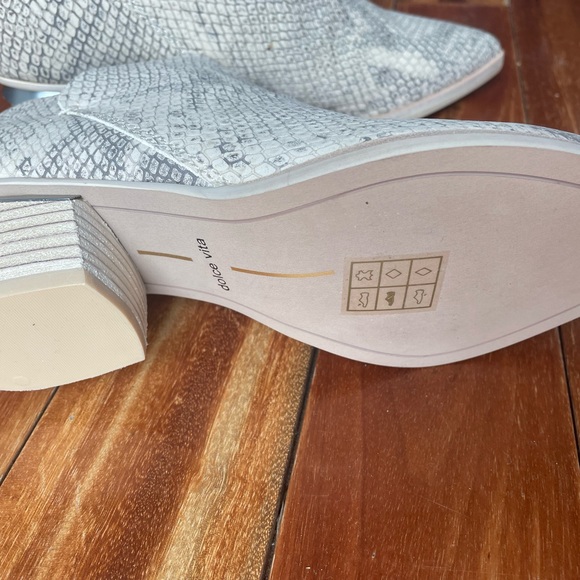 New Dolce Vita Marca Ankle Boots - Picture 3 of 5